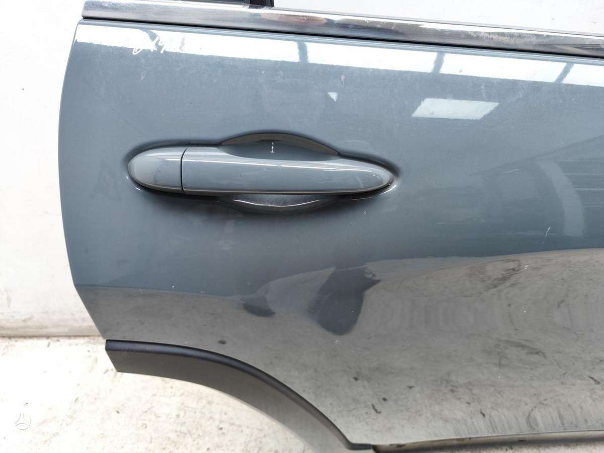Jeep Cherokee durys