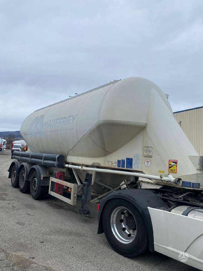 Feltbinnder Cement Silo, cisternas