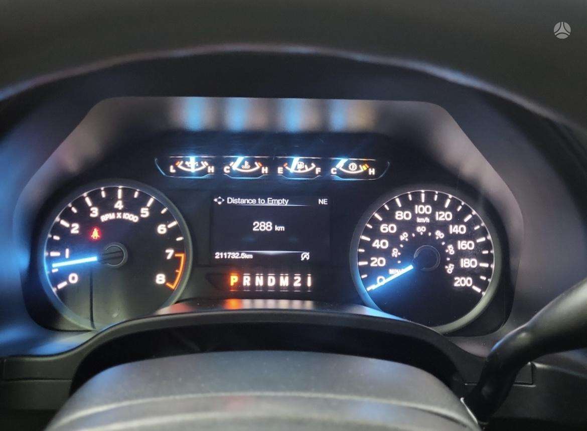 Ford F-150, 3.3 l., pick-up 8