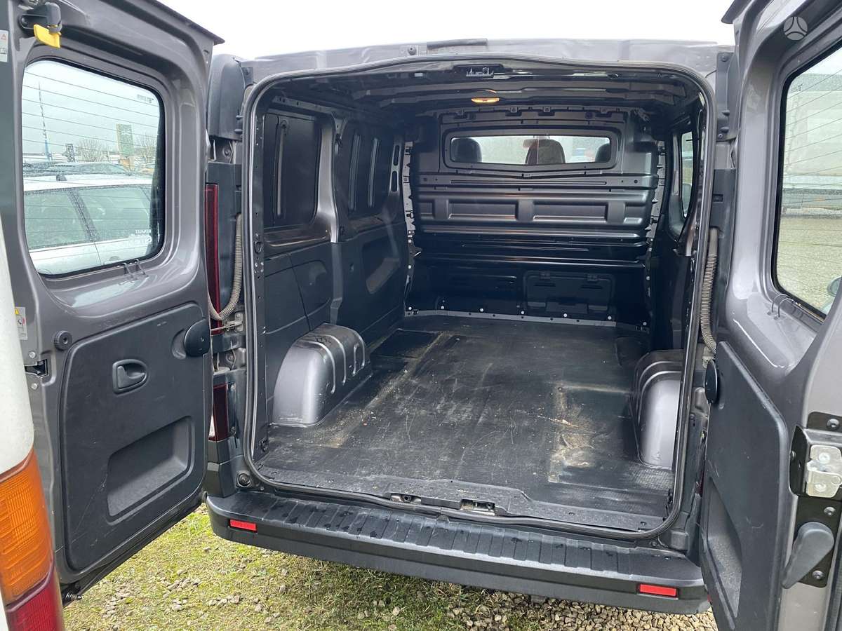 Renault Trafic, 1.6 l., cargo van 11
