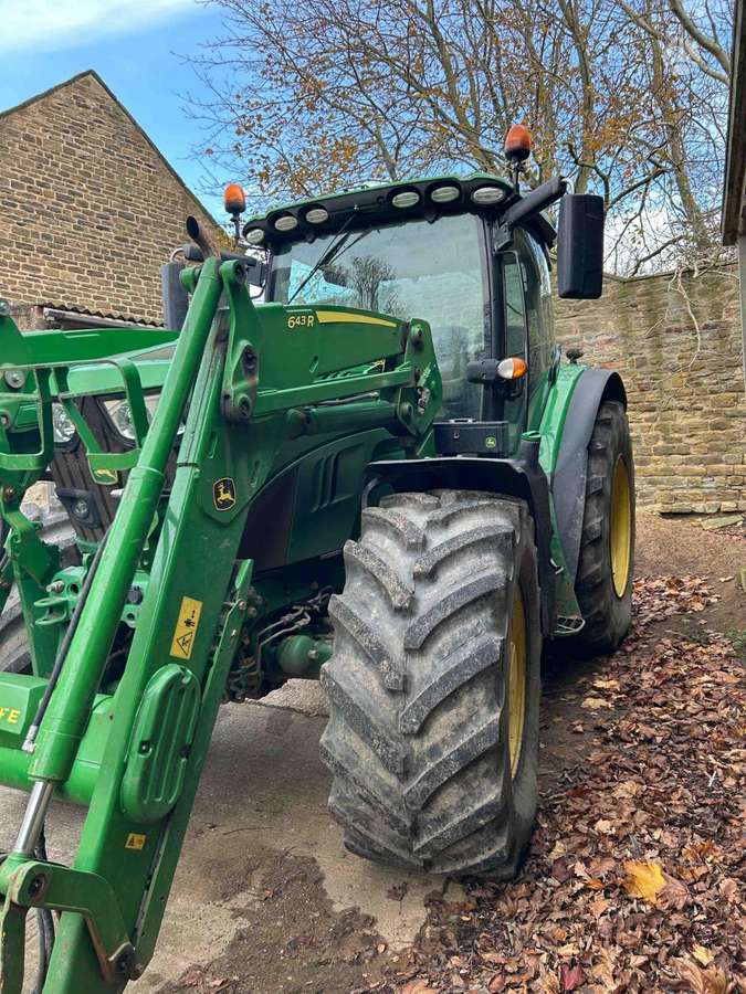 John Deere 6155R, тракторы