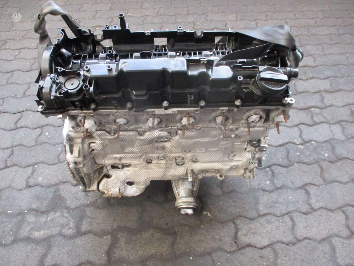BMW 7 serija Variklis 3 0 hibr b57d30b