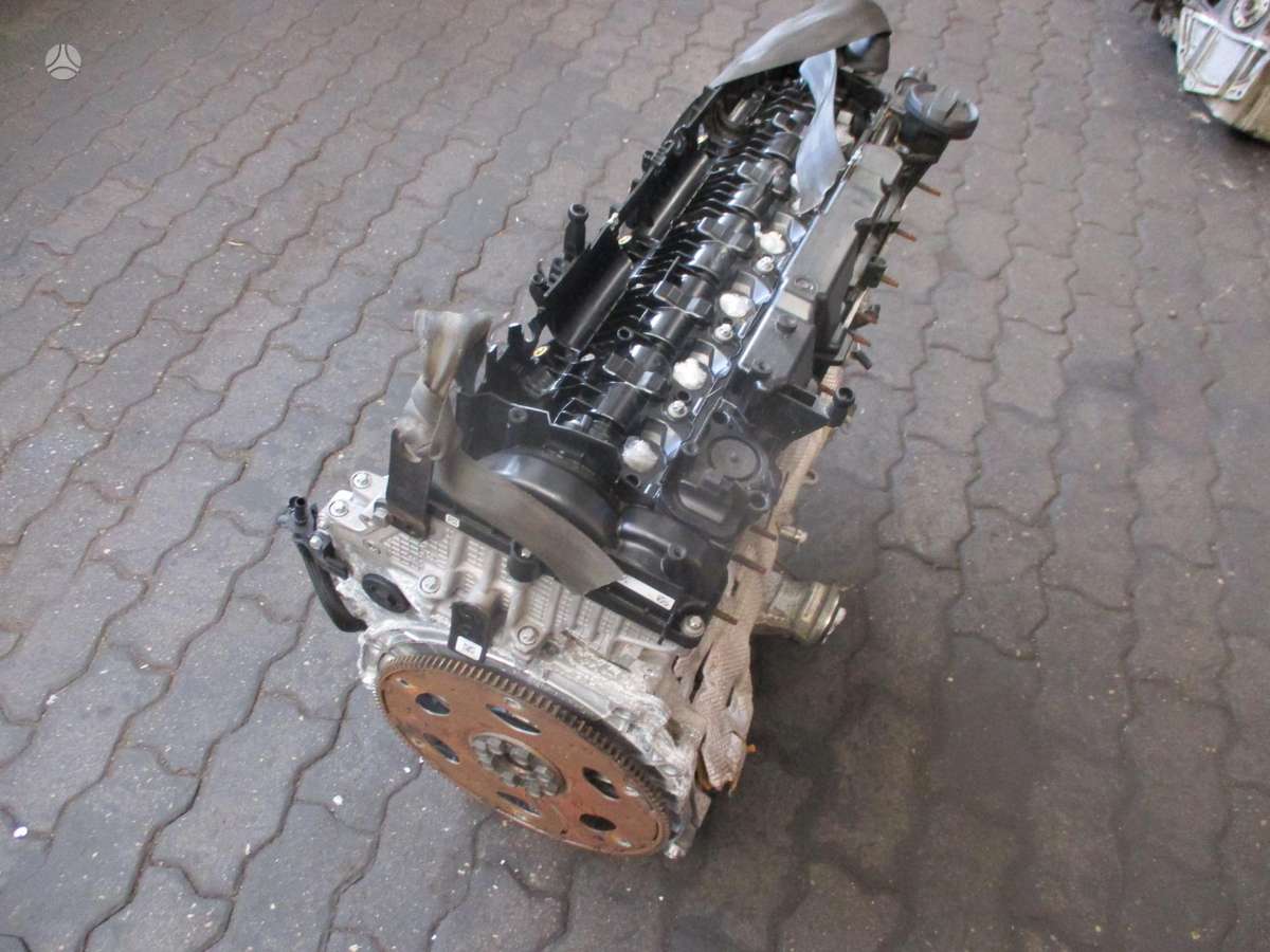 BMW 7 serija Variklis 3 0 hibr b57d30b