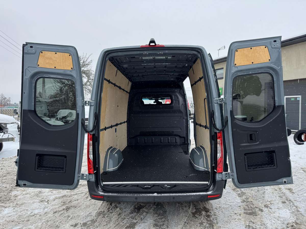 Mercedes-Benz Sprinter, 2.1 l., cargo van 21