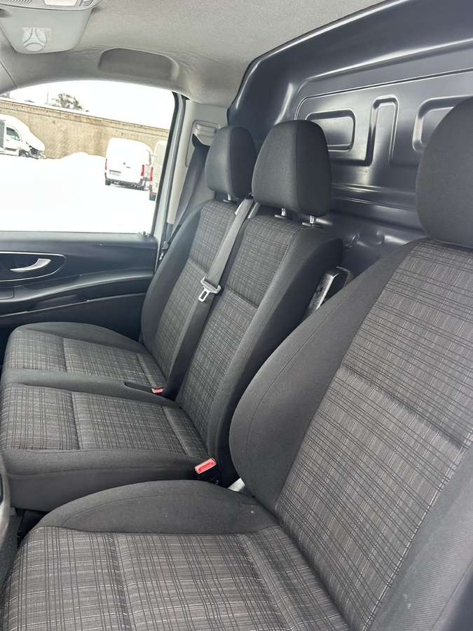Mercedes-Benz Vito, 2.2 l., cargo van 8