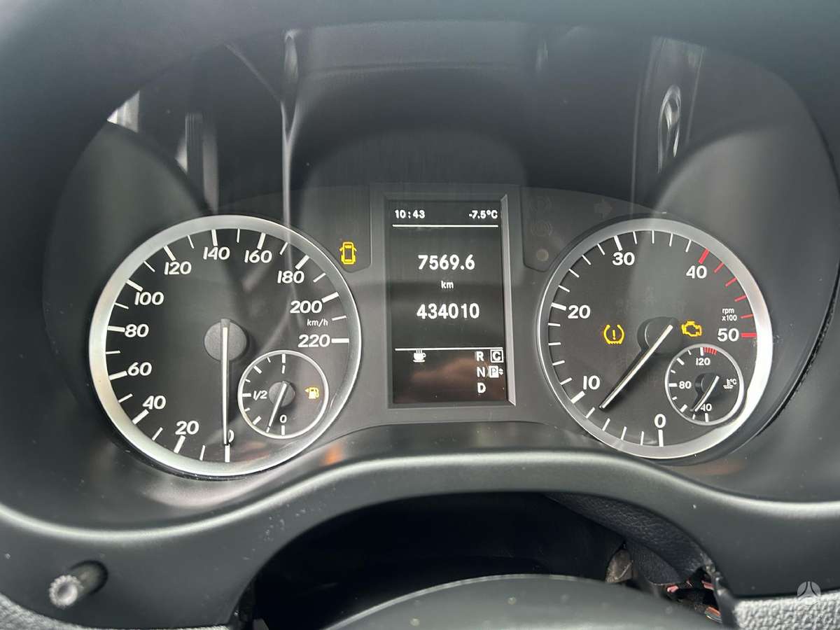 Mercedes-Benz Vito, 2.2 l., cargo van 12