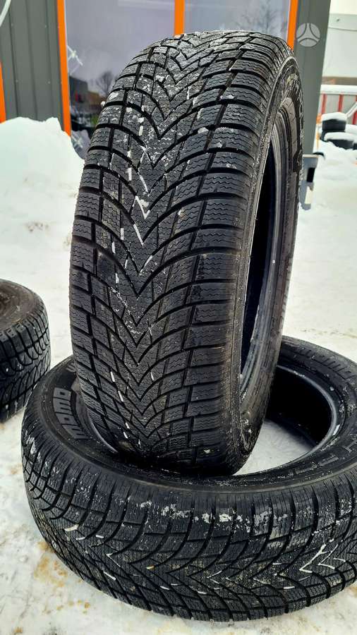Momo, зимние 225/60 R18