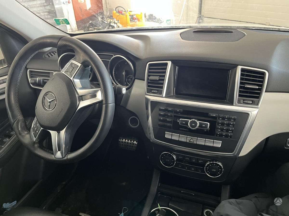 Mercedes-Benz ML klasė по частям