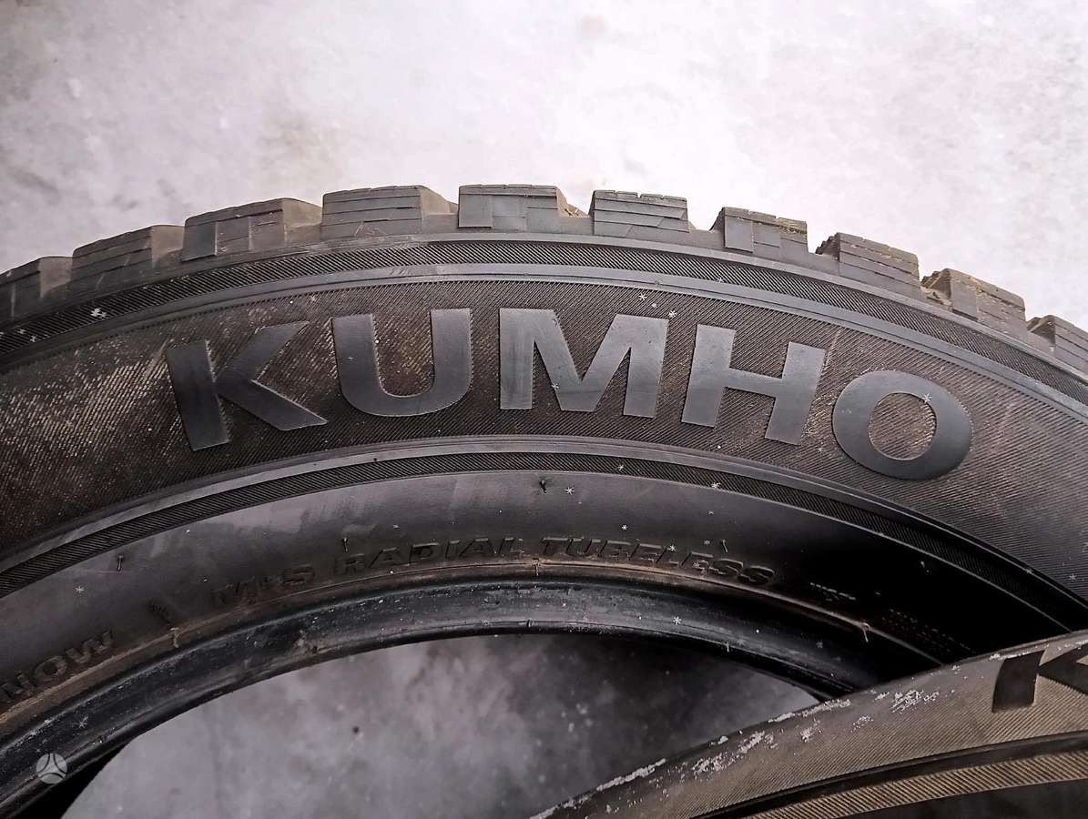 Kumho, žieminės 225/60 R17