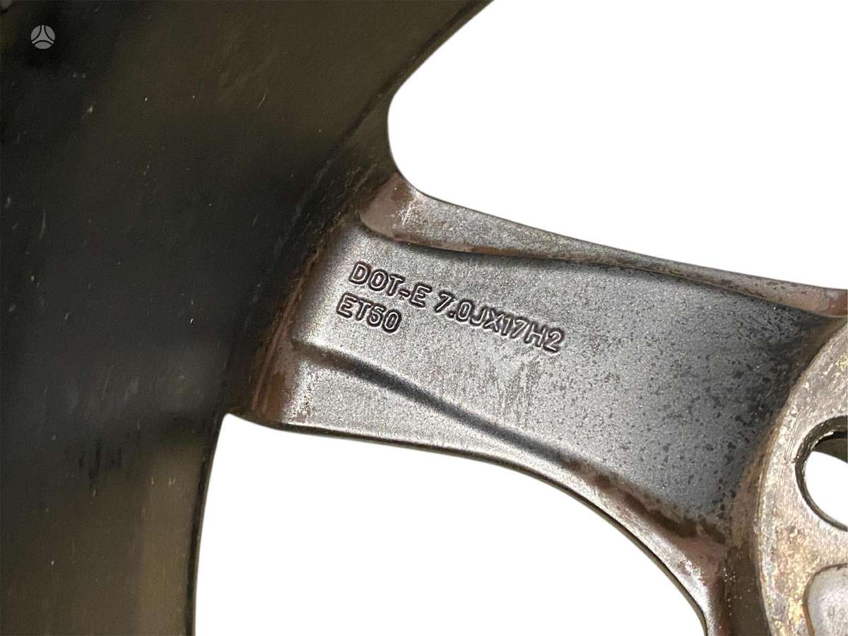 Volvo, lengvojo lydinio, R17