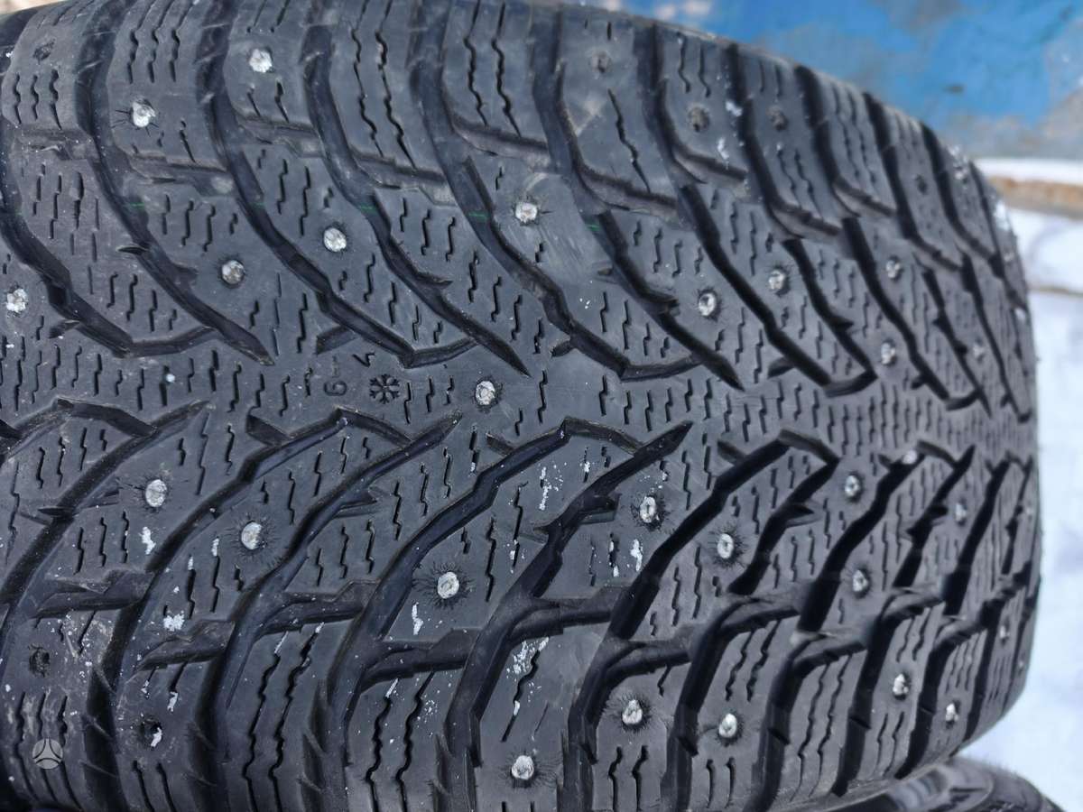 Nokian, winter 235/40 R19