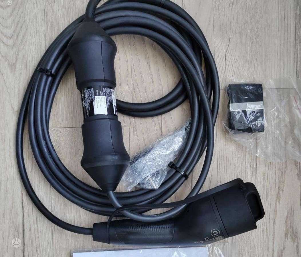 Volvo XC40 elektros sistemos dalys