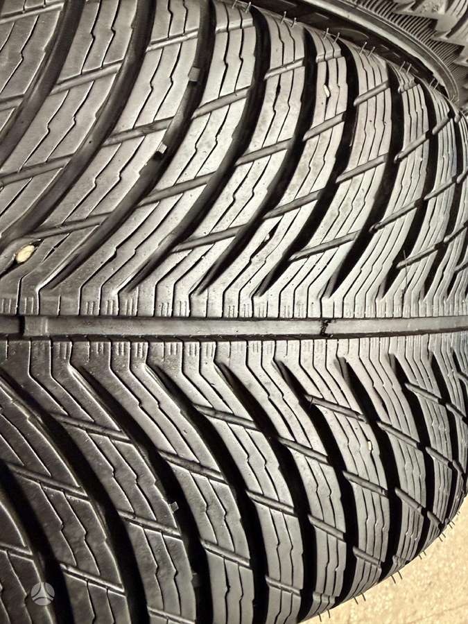 Michelin Pilot Alpin5, зимние 225/45 R18