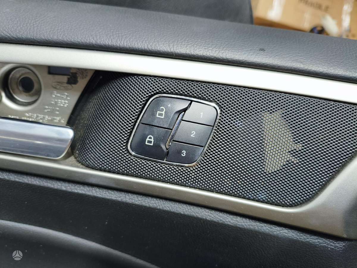Ford Fusion dalimis. id 70734