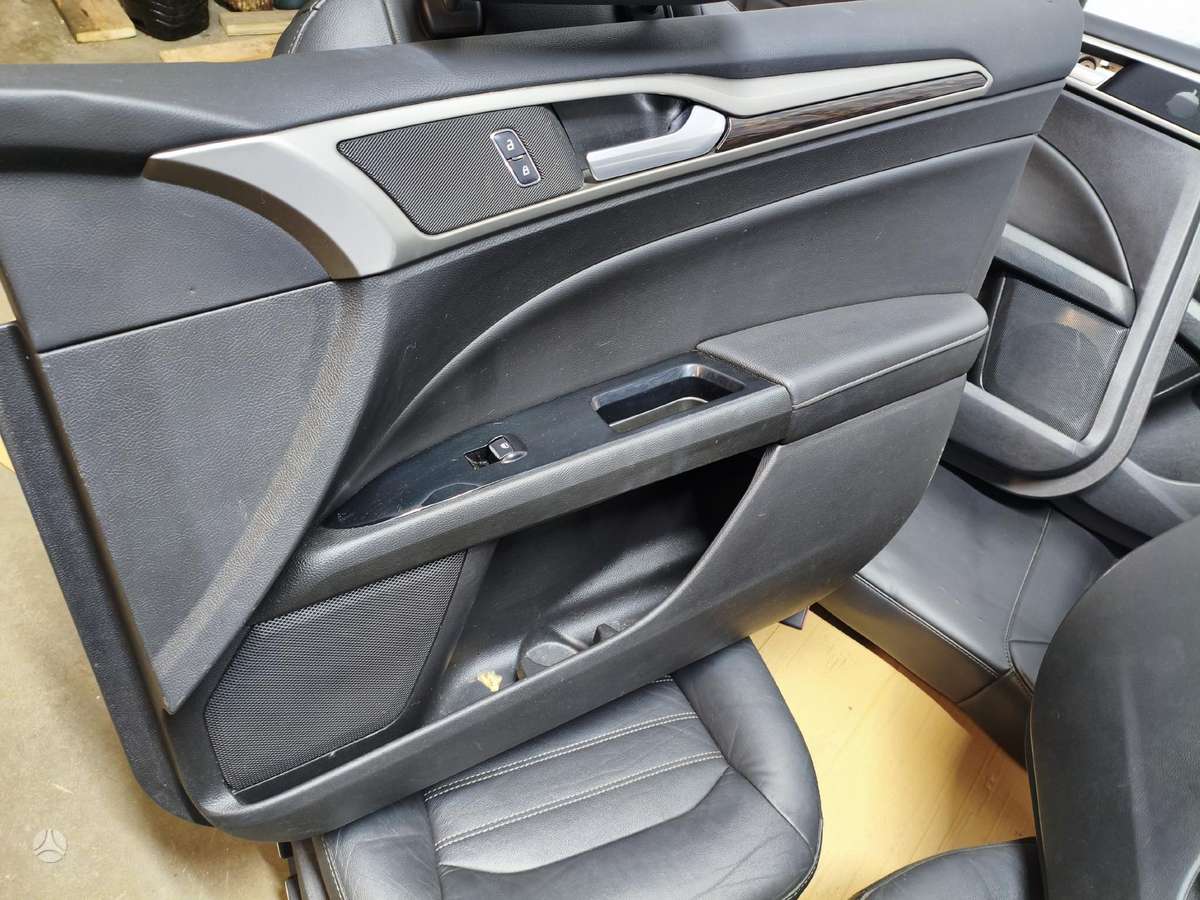 Ford Fusion dalimis. id 70734