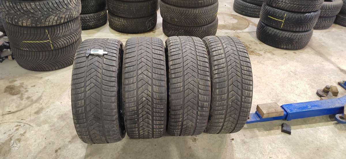 Pirelli Soto Zero 3, winter 205/50 R17