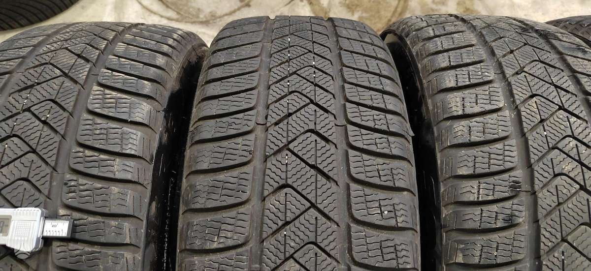 Pirelli Soto Zero 3, winter 205/50 R17