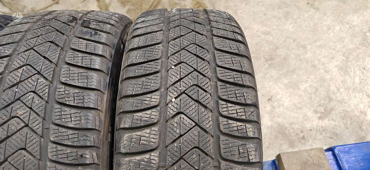Pirelli Soto Zero 3, winter 205/50 R17