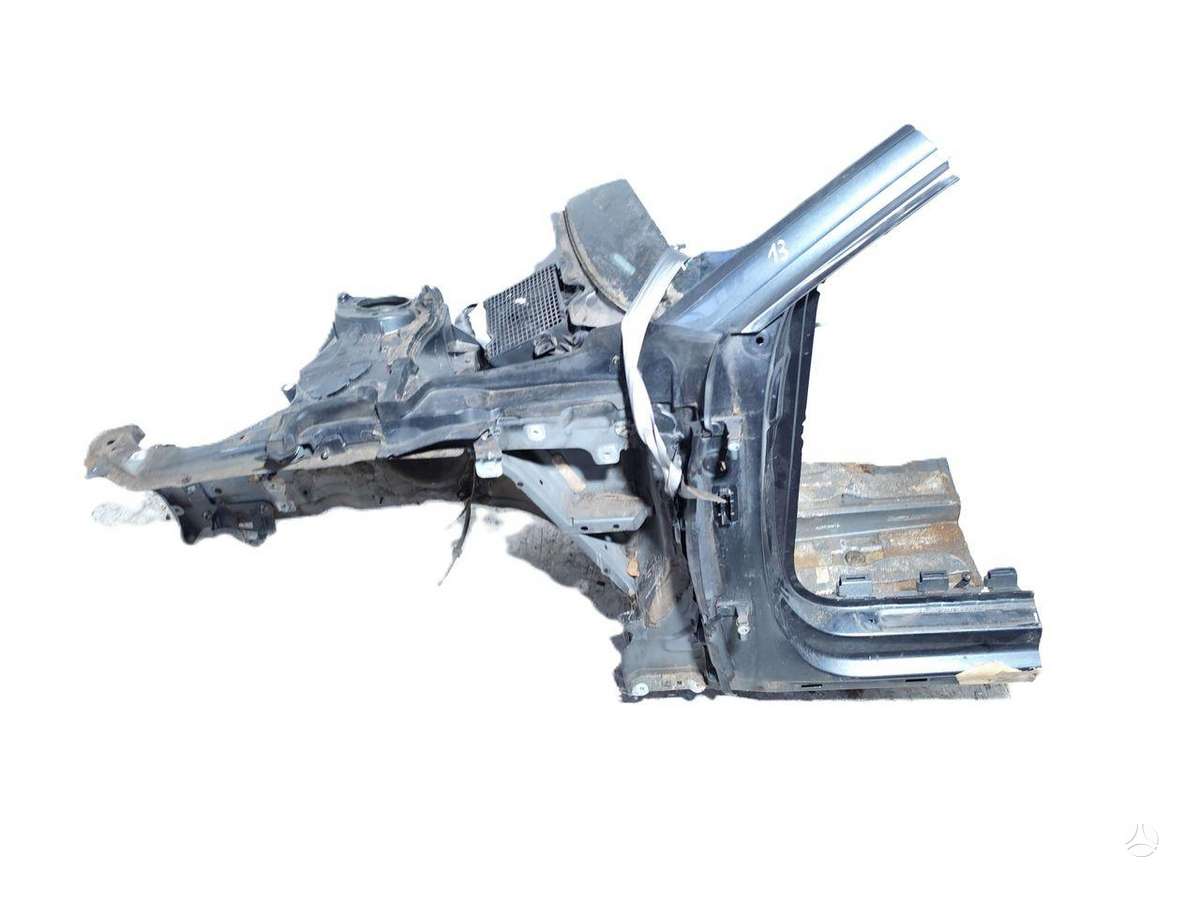 Audi A5 hood (front, rear)