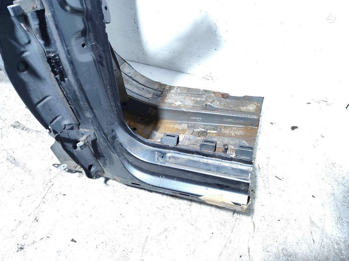 Audi A5 hood (front, rear)