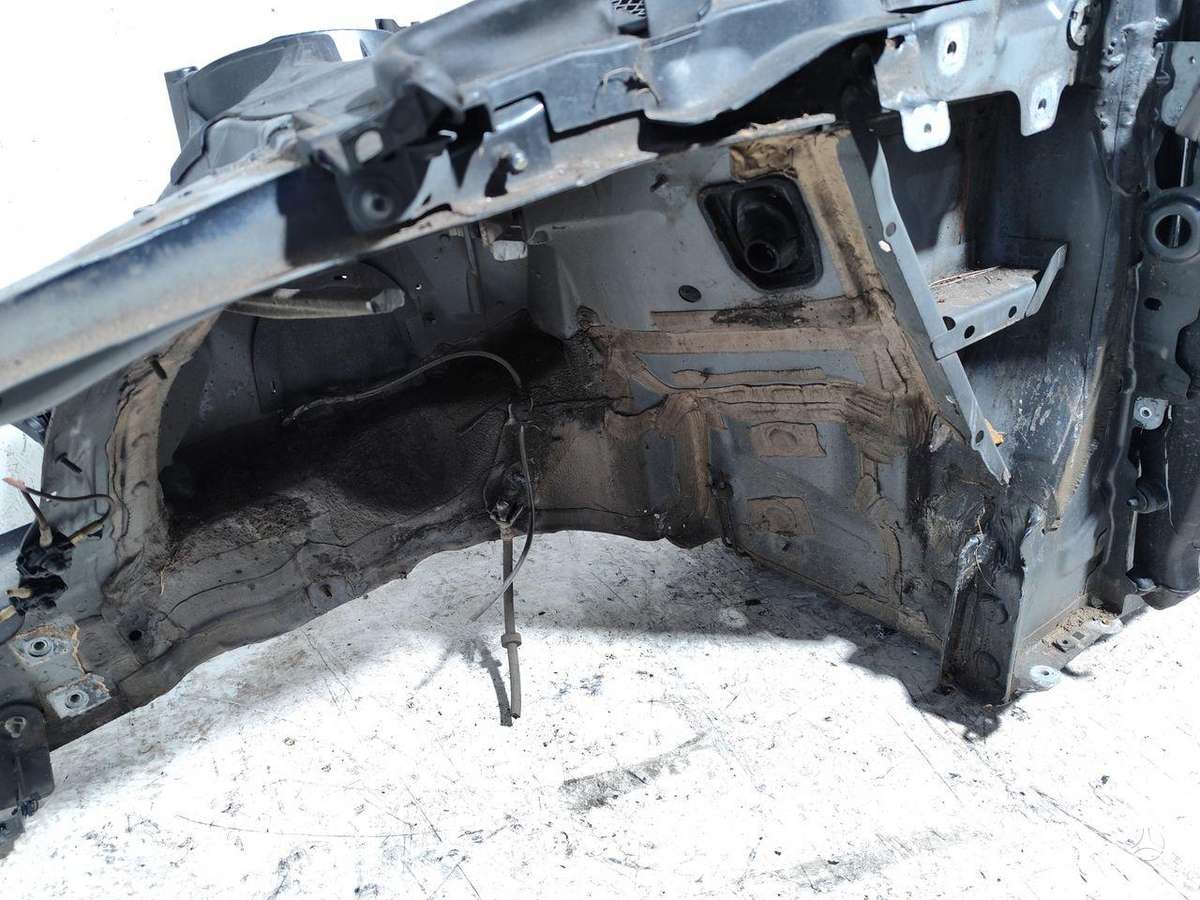 Audi A5 hood (front, rear)