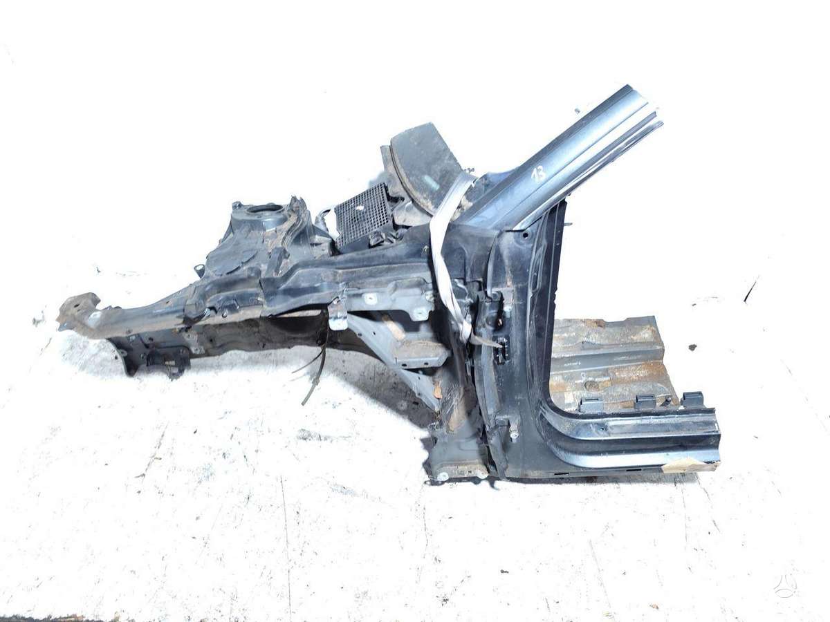 Audi A5 hood (front, rear)