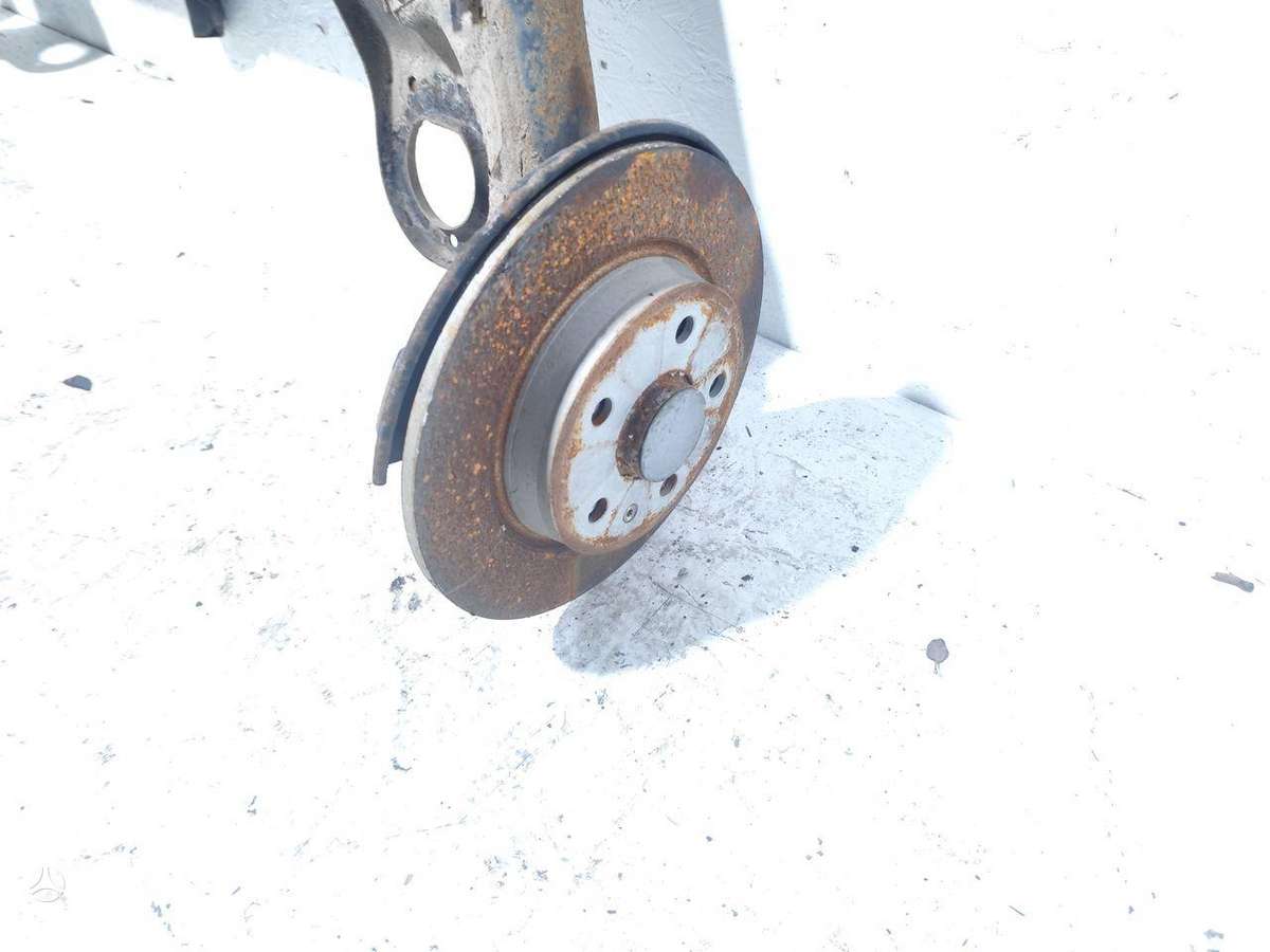 MG ZS shock absorber