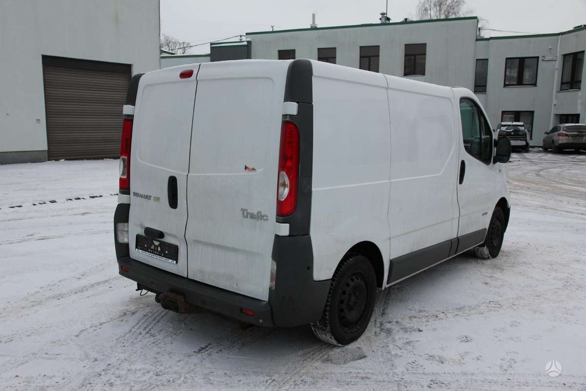 Opel Vivaro, cargo vans