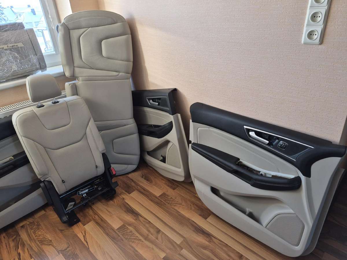 Ford Edge door upholstery, seats