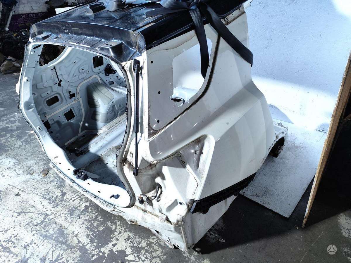 SsangYong XLV hood (front, rear)