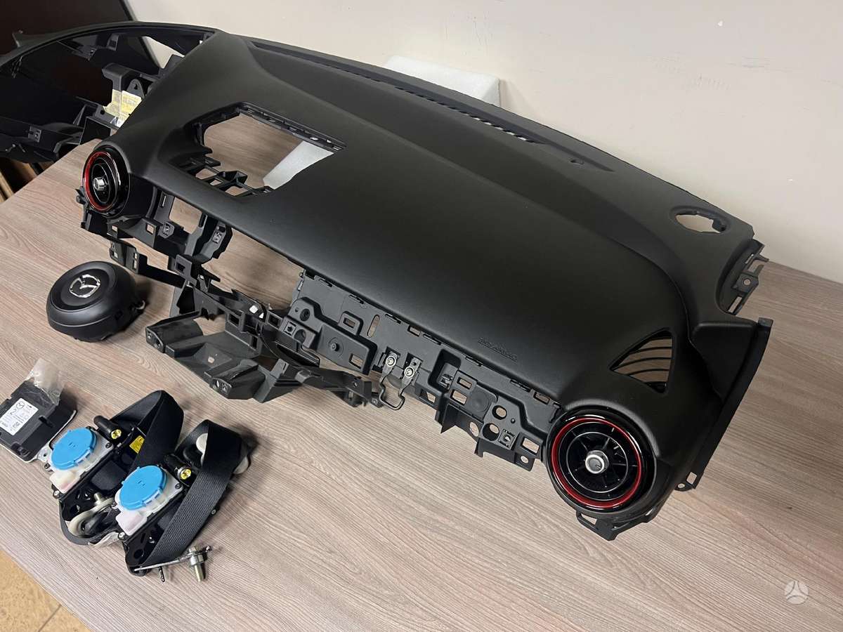 Mazda CX-3 детали салона
