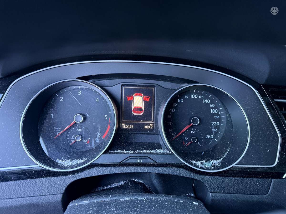 Volkswagen Passat Minsko pl 33a 5angaras