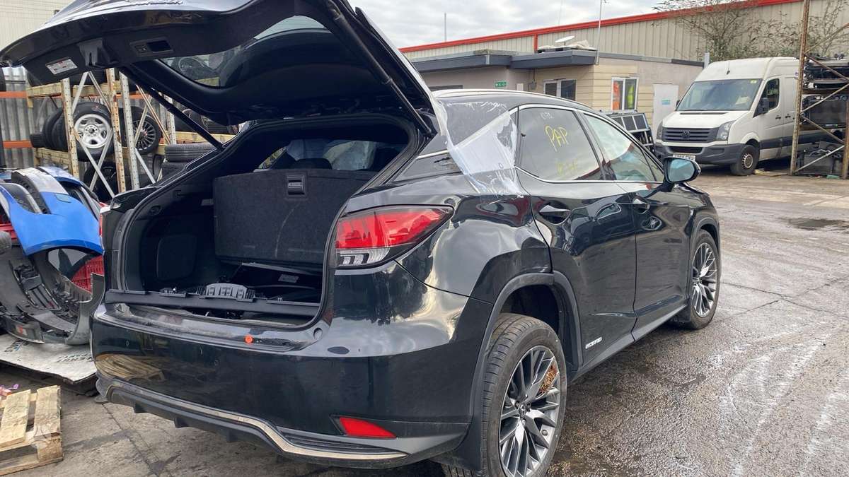 Lexus RX 450h dalimis