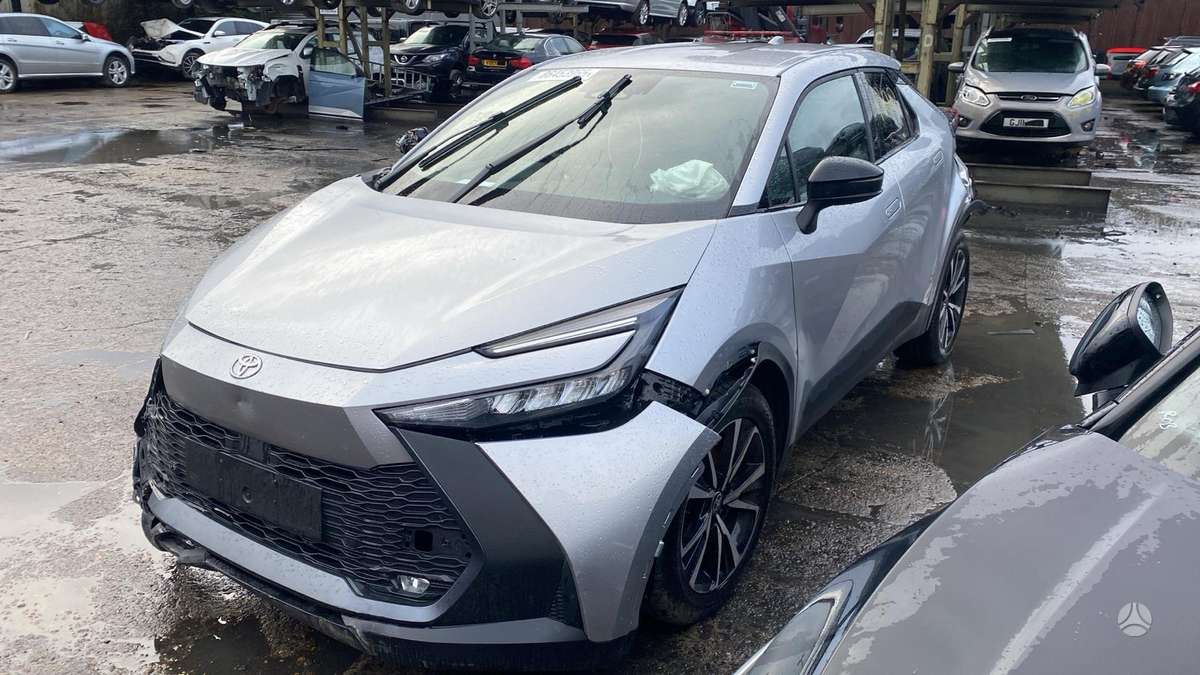 Toyota C-HR dalimis