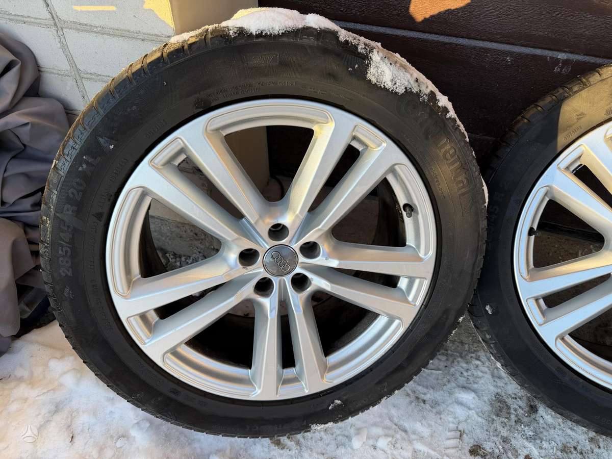 Audi Q7 4M originalus, light alloy, R20