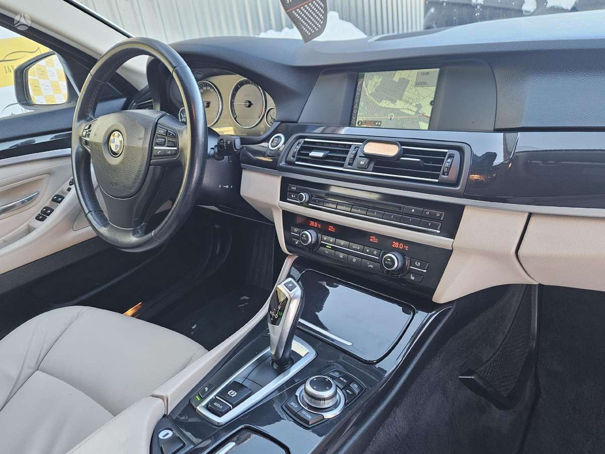 BMW 520, 2.0 l., Универсал