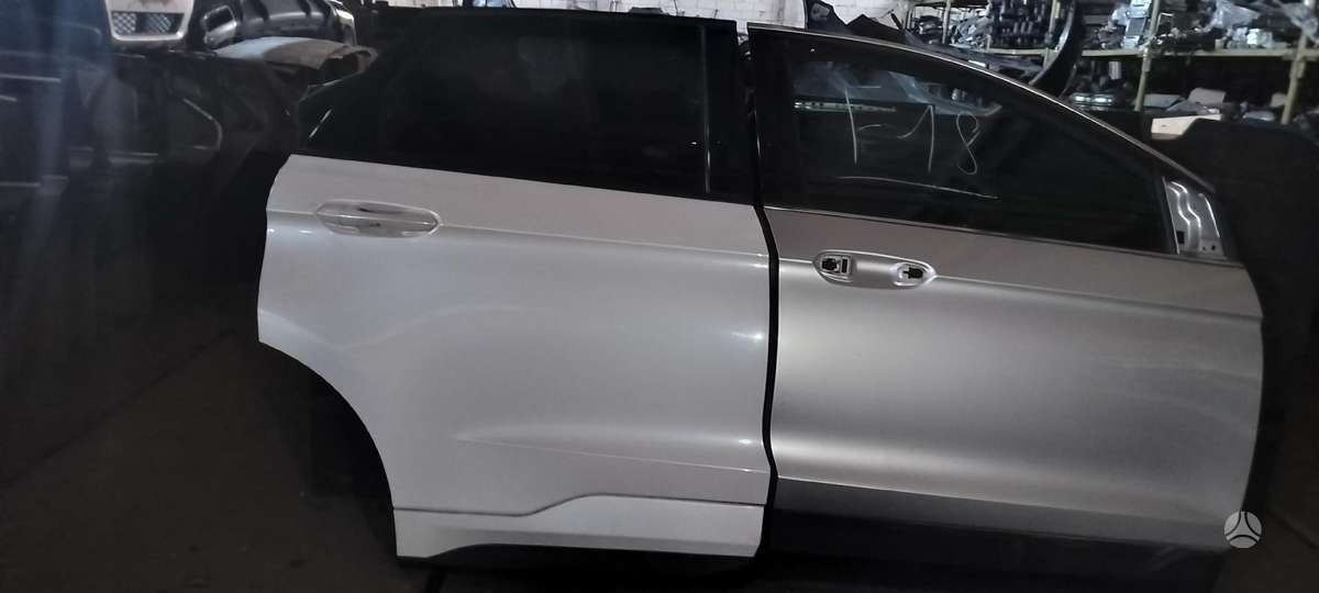 Ford Edge крышка багажника/капот, двери