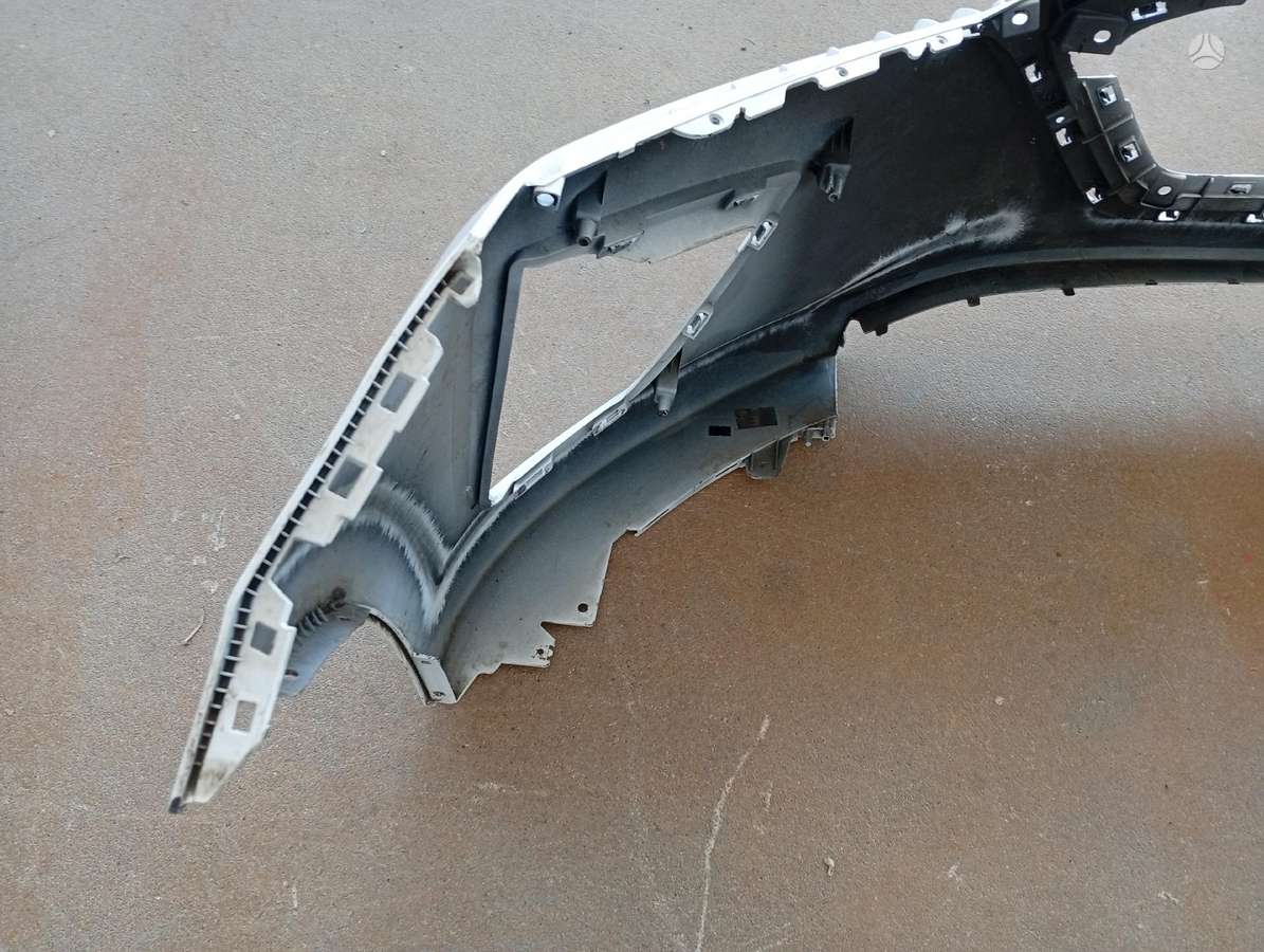 Hyundai IONIQ bumpers, lights