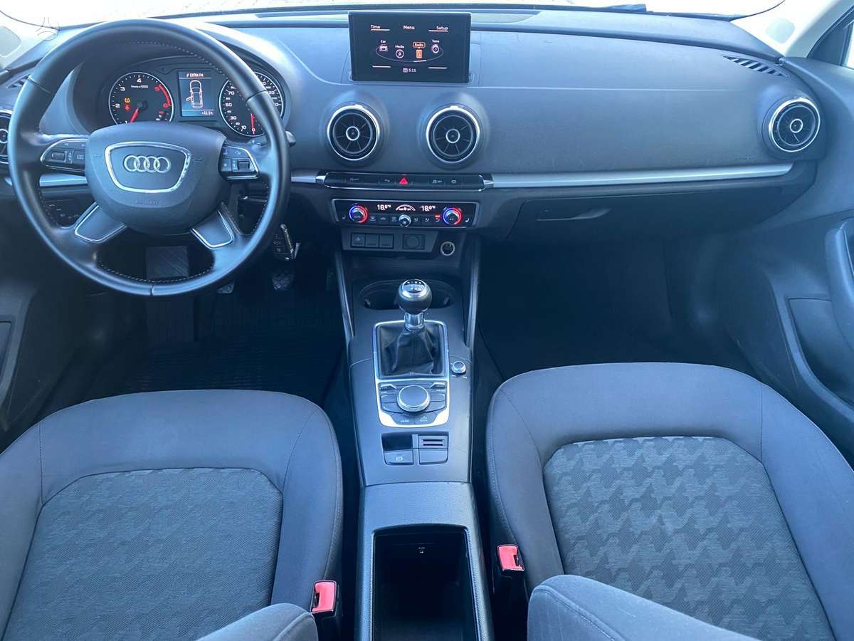 Audi A3, 1.6 l., hatchback