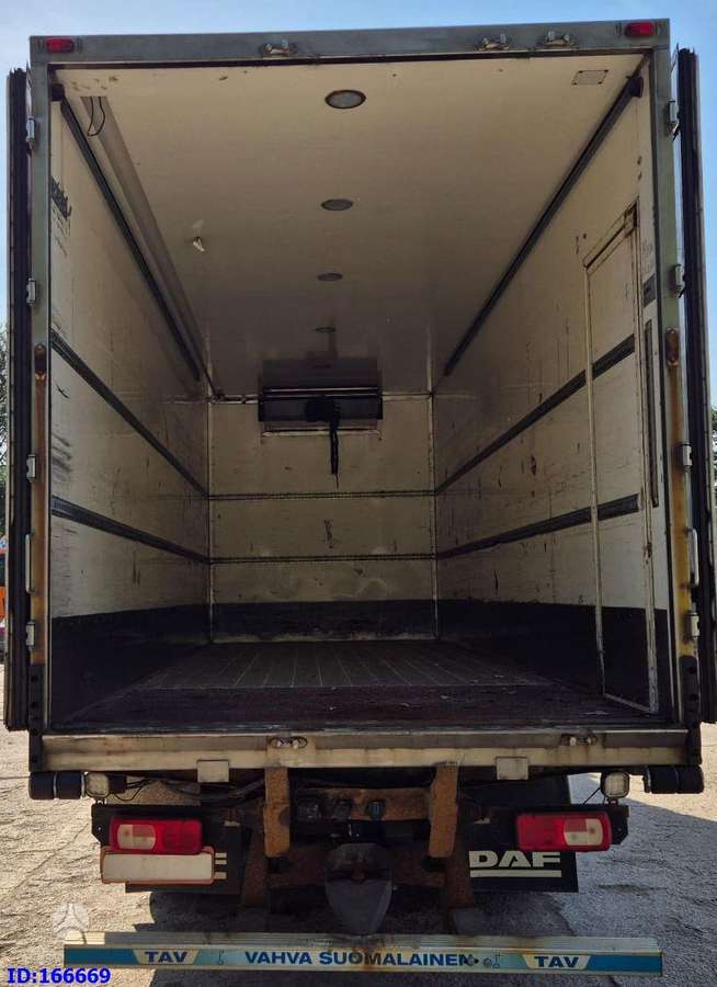DAF XF 106.460 FAR  6X2 Euro6, рефрижераторы