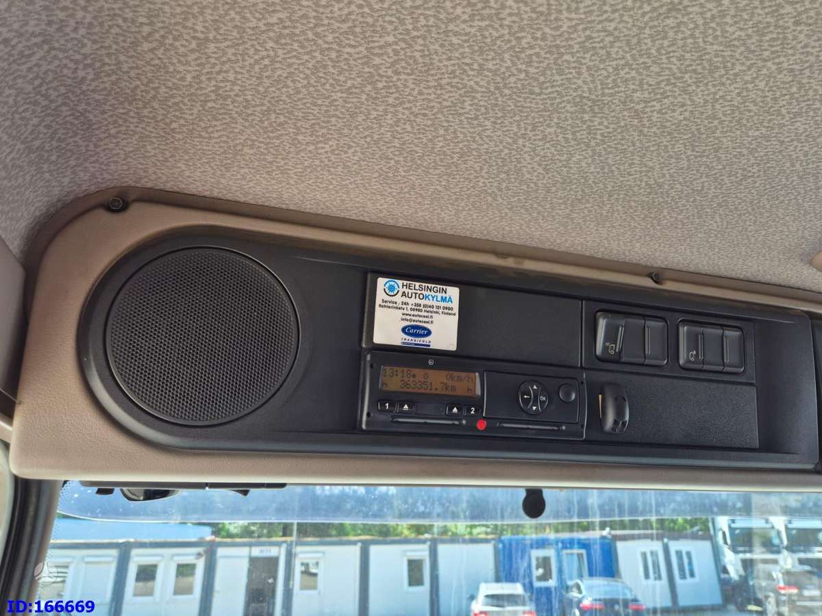 DAF XF 106.460 FAR  6X2 Euro6, рефрижераторы