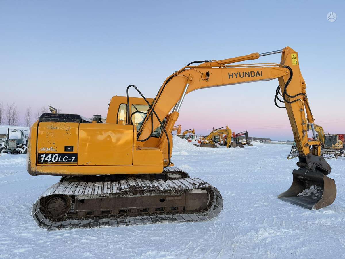 Hyundai Robex 140 LC-7, ekskavatoriai