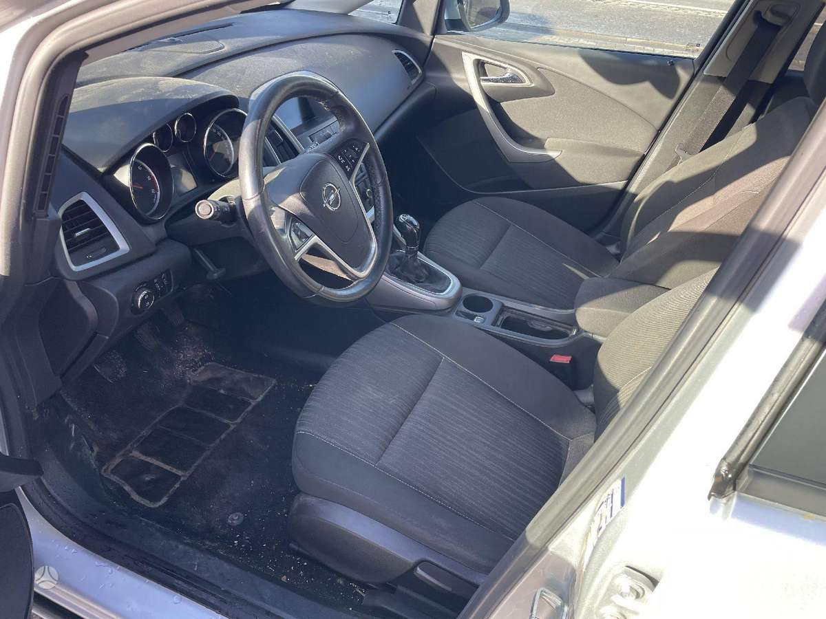 Opel Astra kėbulo dalys