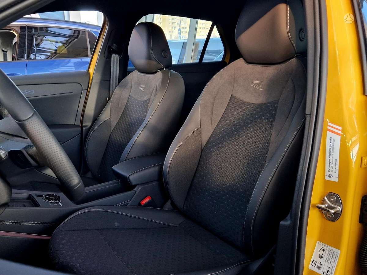 Volkswagen T-Roc - 11