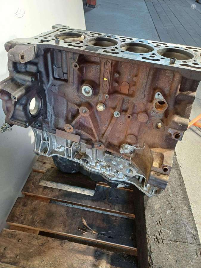 Ford Transit, YNR6, engine