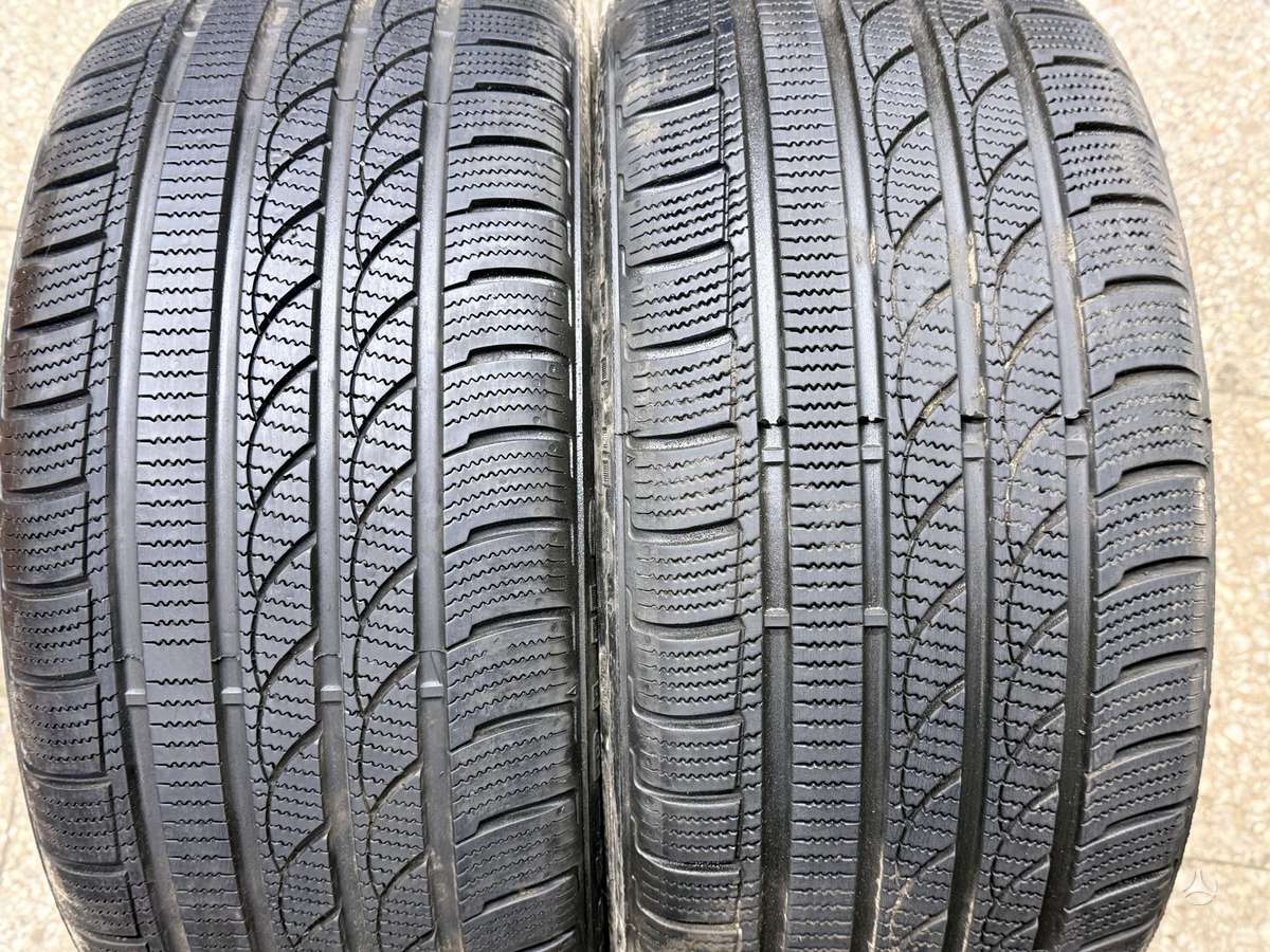 Minerva, winter 235/35 R19