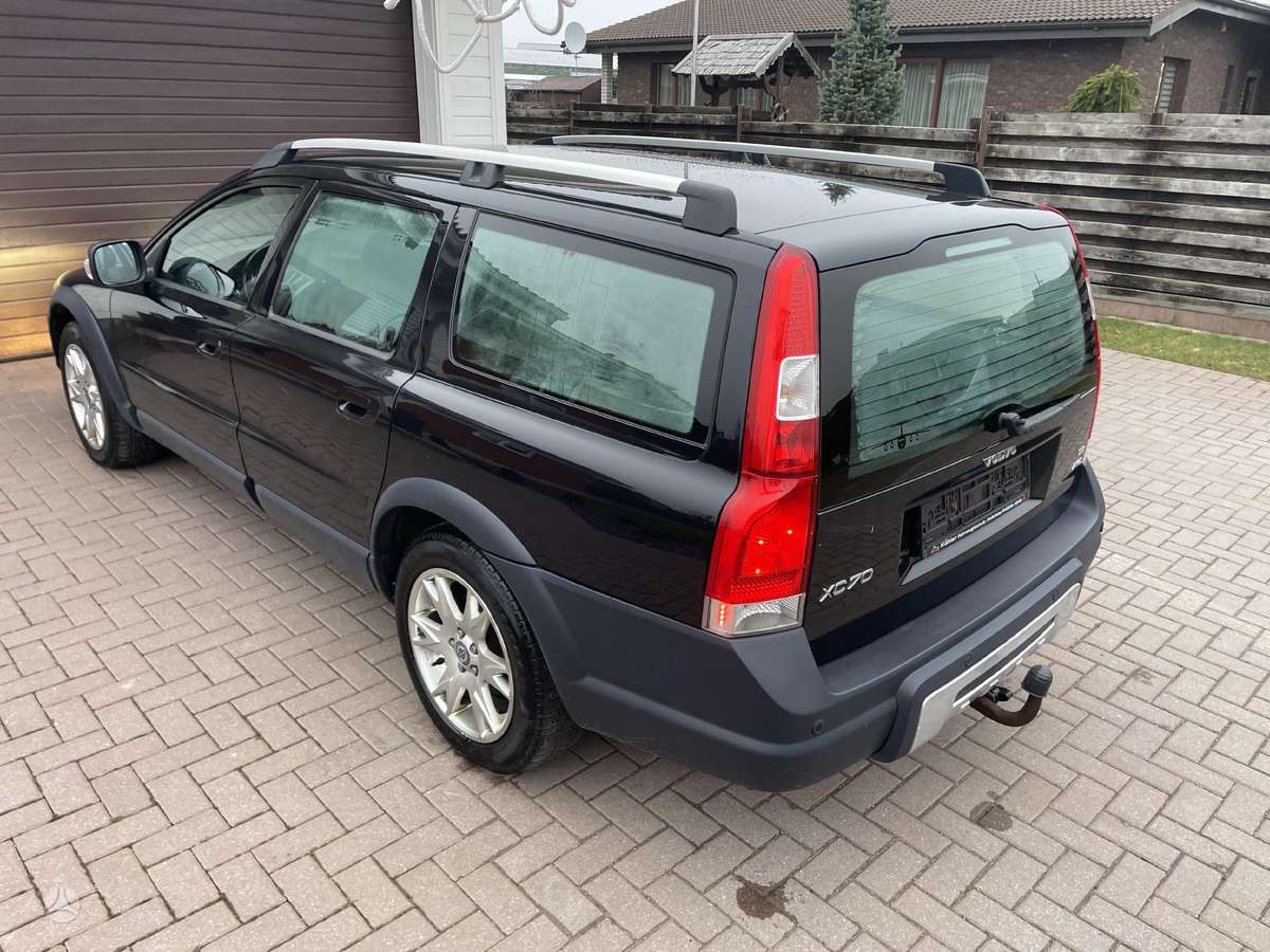 Volvo XC70 - 2