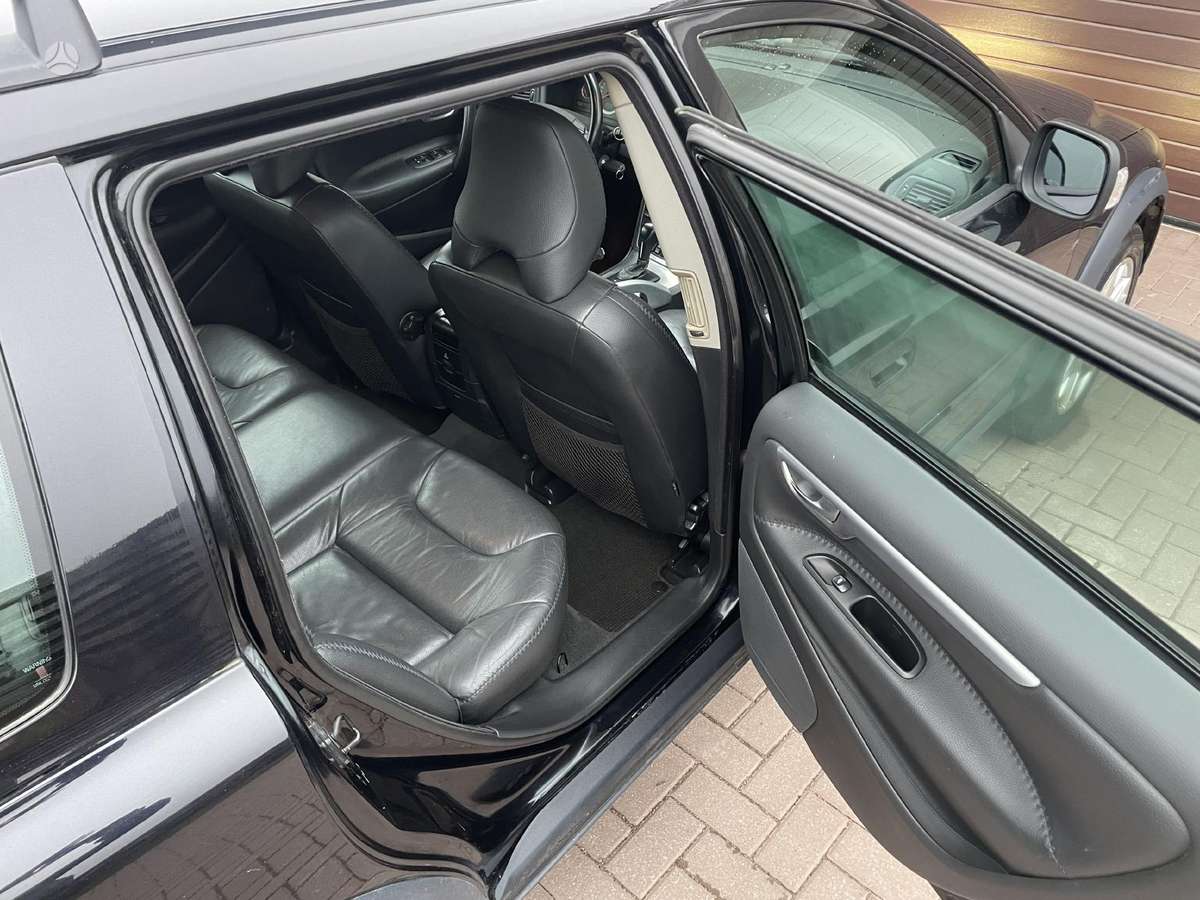 Volvo XC70, 2.4 l., Универсал
