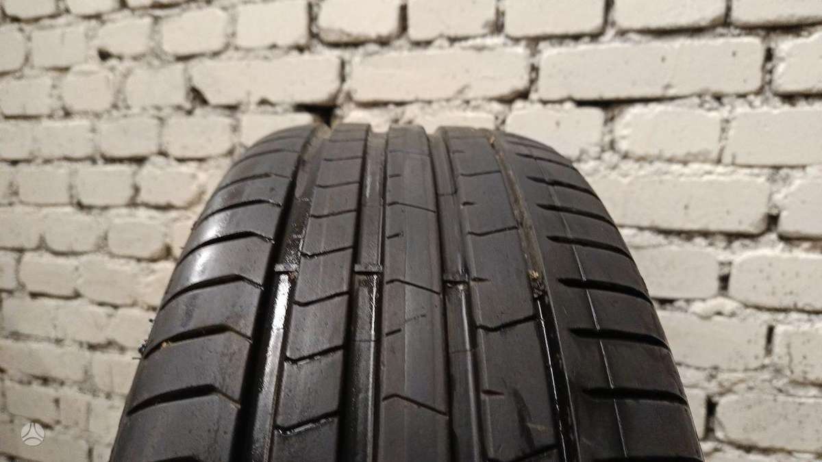 Pirelli P ZERO PZ4, vasarinės 245/35 R20