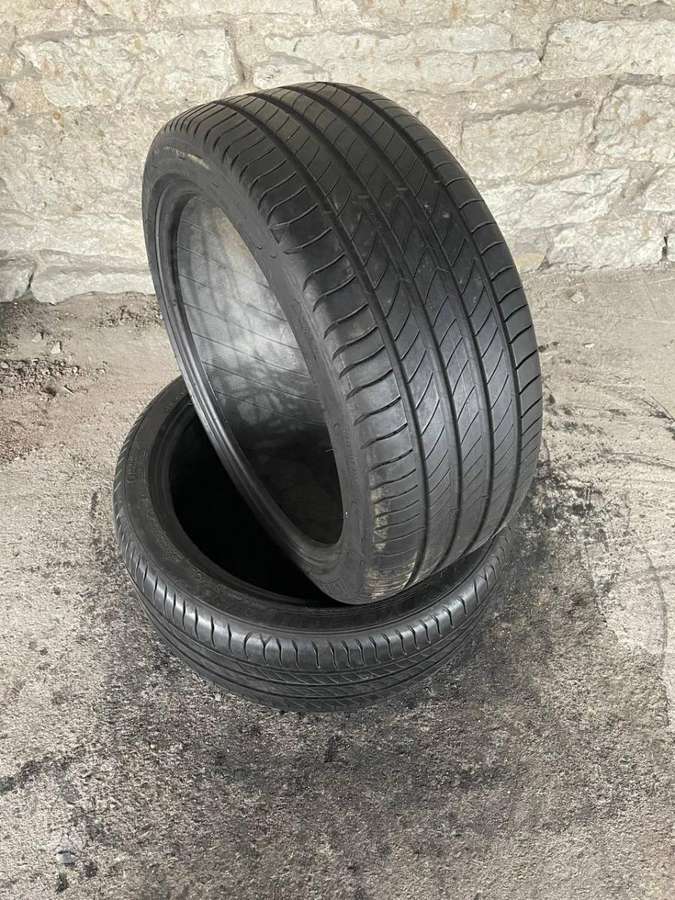 Michelin Primacy 4, летние 235/40 R19